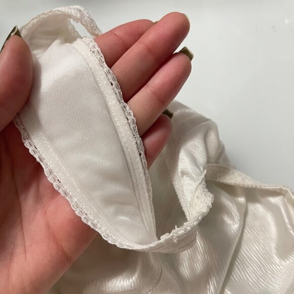 Vintage Playtex Women's White Thick Padded Strap Underwire Modest Bra Size 38C - Picture 5 of 8